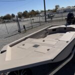 Avid 18 commander aluminum duck boat with 90 hp Yamaha SHO outboard av18 4664 (1)_resized