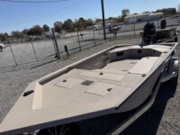 Avid 18 commander aluminum duck boat with 90 hp Yamaha SHO outboard av18 4664 (1)_resized