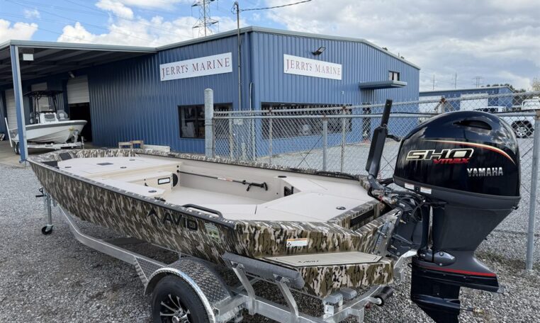 Avid 18 ft commander 90 hp sho yamaha outboard-20_resized