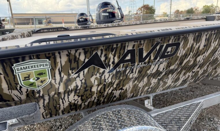 Avid 18 ft commander 90 hp sho yamaha outboard-23_resized