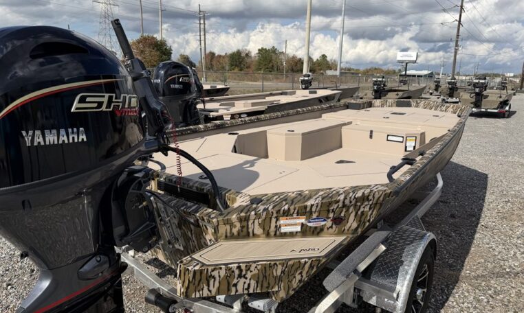 Avid 18 ft commander 90 hp sho yamaha outboard-2_resized