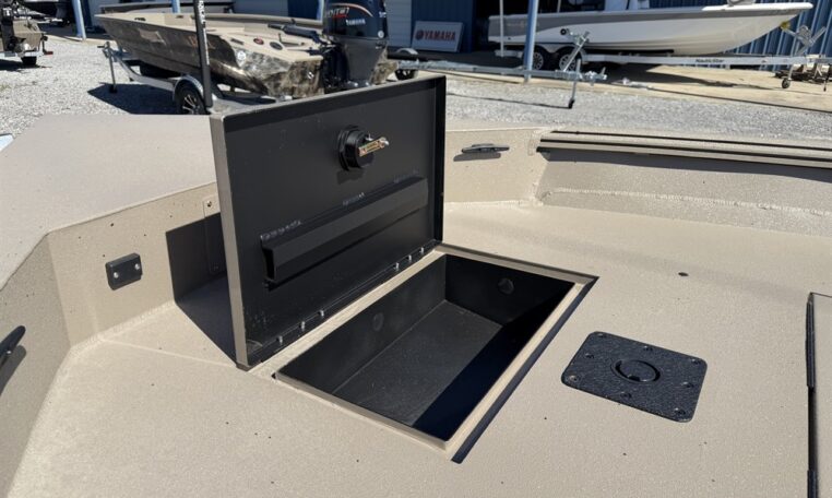 Excel Duck Boat 18' 183 Tomahawk 90 Hp Yamaha SHO Outboard stk# ex18 16010 (10)_resized