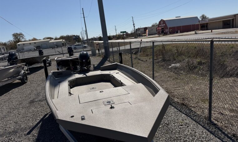 Excel Duck Boat 18' 183 Tomahawk 90 Hp Yamaha SHO Outboard stk# ex18 16010 (16)_resized