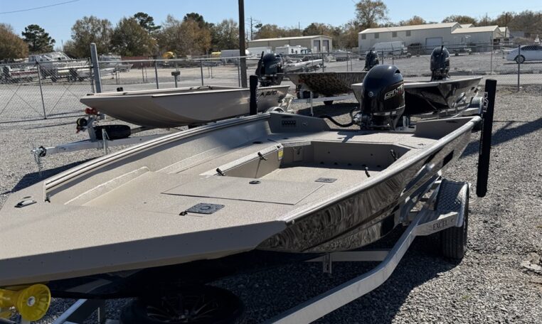 Excel Duck Boat 18' 183 Tomahawk 90 Hp Yamaha SHO OExcel Duck Boat 18' 183 Tomahawk 90 Hp Yamaha SHO Outboard stk# ex18 16010 (17)_resizedutboard stk# ex18 16010 (17)_resized