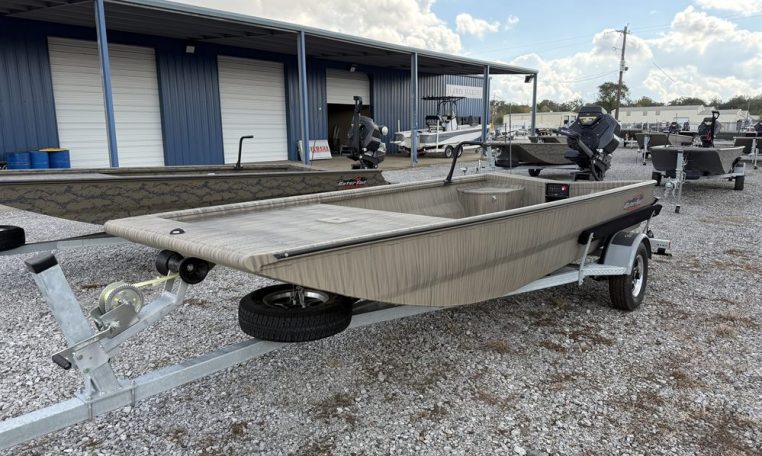 Gatortail 1754 extreme march duck hunting boat 40 hp gatortail surface drive outboard mud motor 09369-4_resized