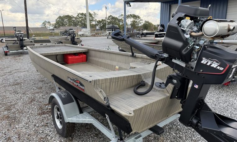 Gatortail 1754 extreme march duck hunting boat 40 hp gatortail surface drive outboard mud motor 09369-5_resized
