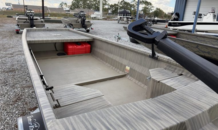 Gatortail 1754 extreme march duck hunting boat 40 hp gatortail surface drive outboard mud motor 09369-6_resized