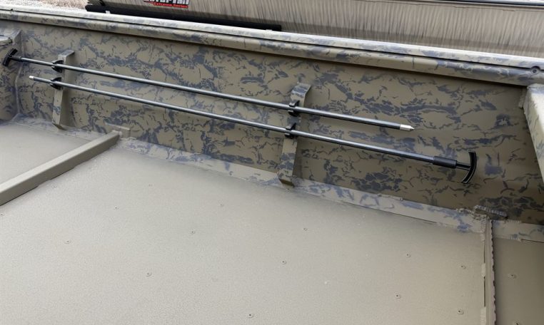 Gatortail 1754 extreme march duck hunting boat 40 hp gatortail surface drive outboard mud motor 9388-11_resized